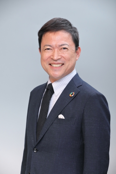 株式会社オリーヴ 代表取締役社長 鳥居 賢一